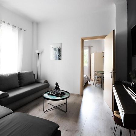 סלוניקי Apartment In The Heart Of The City מראה חיצוני תמונה